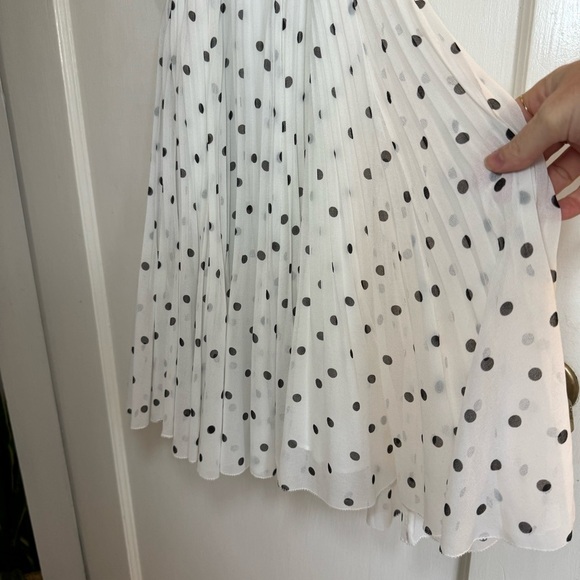 Aritzia Wilfred Beaune Pleated Polka Dot Wrap Dress - Picture 6 of 10